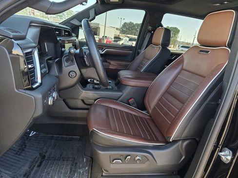 Used 2025 GMC Sierra 1500 Denali Ultimate image 13