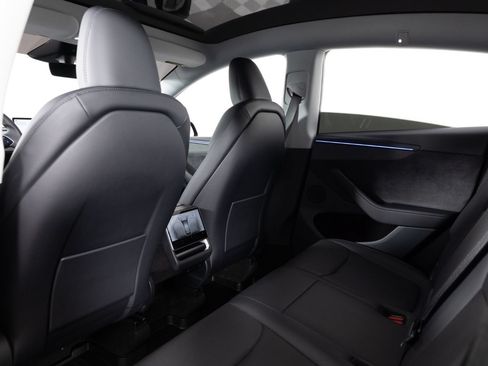 Used 2026 Tesla Model Y AWD image 19
