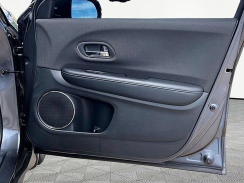Used 2019 Honda HR-V EX image 19