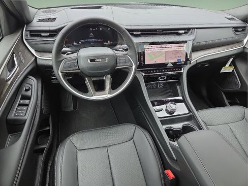 New 2026 Jeep Grand Cherokee L Limited AWD/4WD image 12