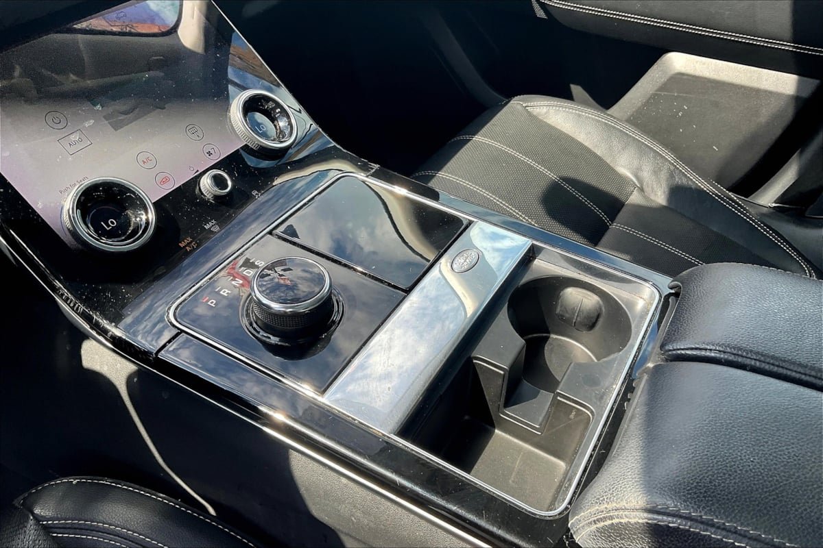 Used 2019 Land Rover Range Rover Velar S AWD/4WD image 15