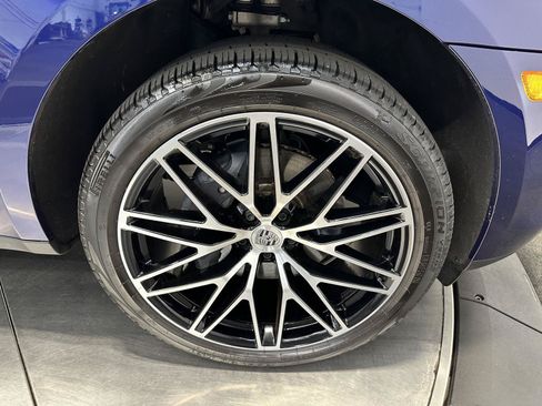 Certified 2026 Porsche Macan AWD/4WD image 14