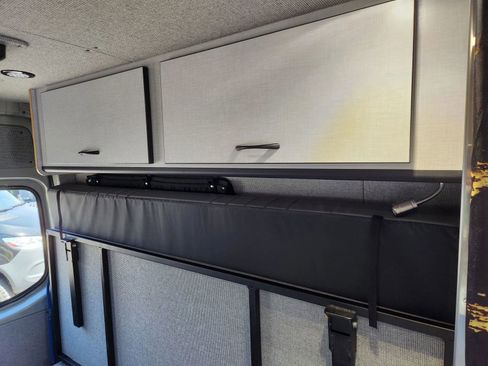 Used 2024 Mercedes-Benz Sprinter 2500 image 9