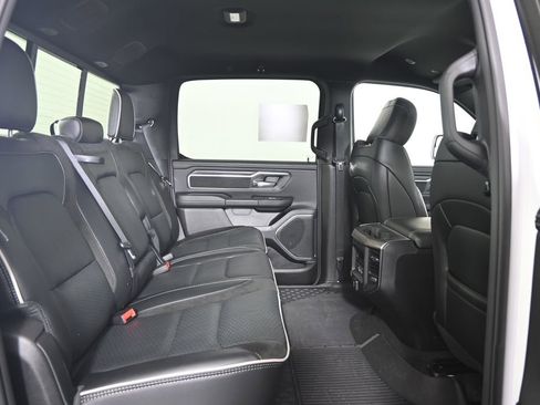 Used 2025 RAM 1500 Laramie w/ Sport Appearance Package AWD/4WD image 16