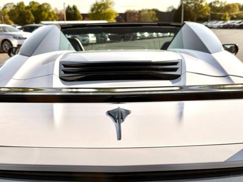 Used 2023 Chevrolet Corvette Stingray Premium Conv w/ Z51 Performance Package image 28