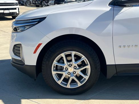 Used 2023 Chevrolet Equinox LT image 8