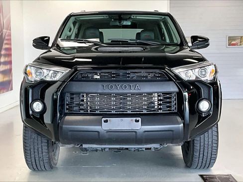 Used 2019 Toyota 4Runner TRD Off-Road Premium AWD/4WD image 6
