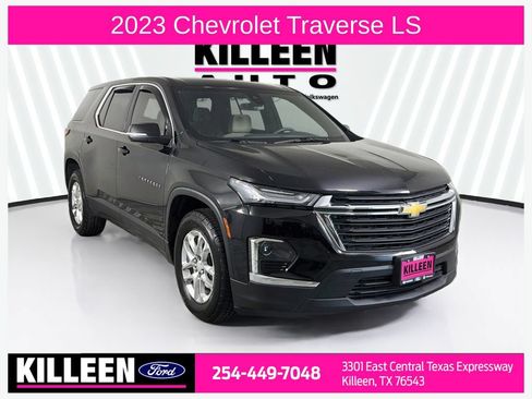 Used 2023 Chevrolet Traverse LS w/ Safety Package FWD image 1