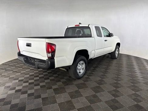 Used 2023 Toyota Tacoma SR RWD image 5