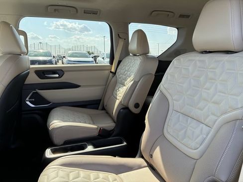 New 2026 Nissan Armada Platinum AWD/4WD image 12