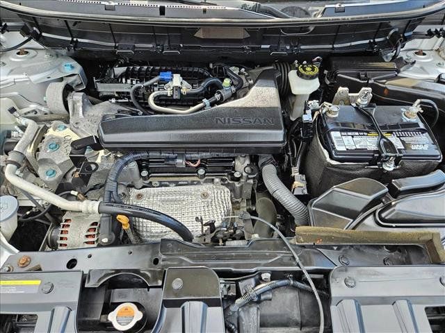 Used 2016 Nissan Rogue SV AWD/4WD image 22