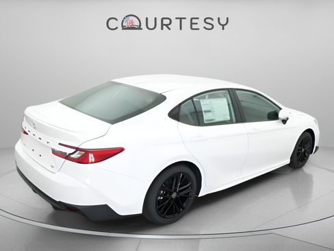 Certified 2026 Toyota Camry SE FWD image 12