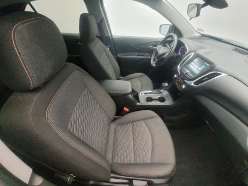 Used 2018 Chevrolet Equinox LT image 21