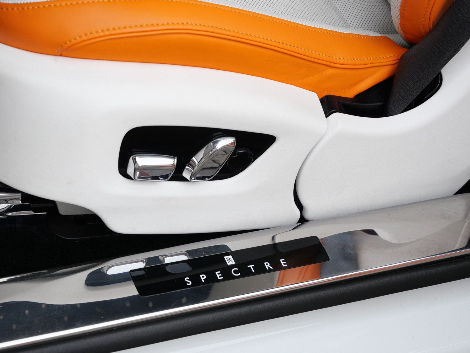 Certified 2024 Rolls-Royce Spectre w/ Spectre Launch Package AWD/4WD image 9