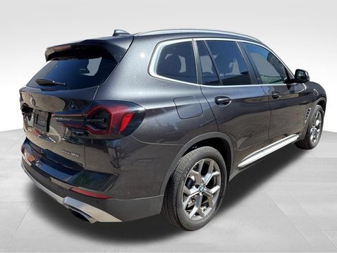 Used 2024 BMW X3 xDrive30i w/ Premium Package AWD/4WD image 3