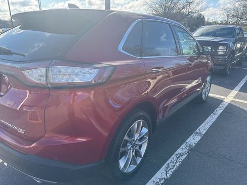 Used 2018 Ford Edge Titanium w/ Equipment Group 301A image 5