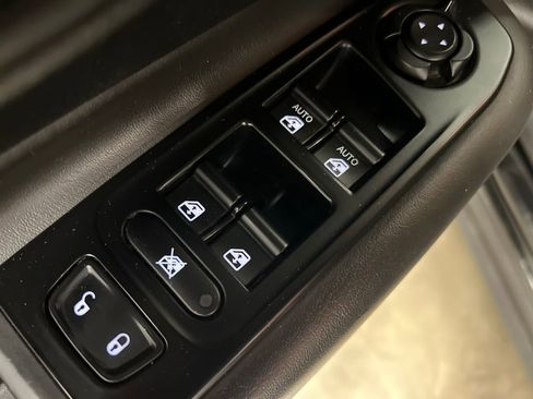 Used 2020 Jeep Renegade Altitude AWD/4WD image 15