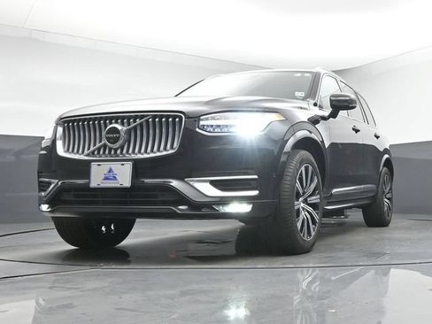 Used 2023 Volvo XC90 B6 Plus w/ Protection Package AWD/4WD image 12