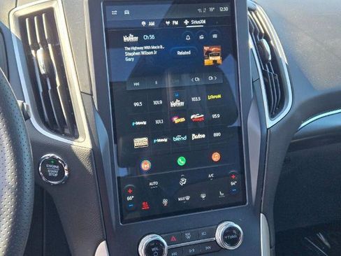 Certified 2024 Ford Edge ST-Line w/ Class II Trailer Tow Package AWD/4WD image 28