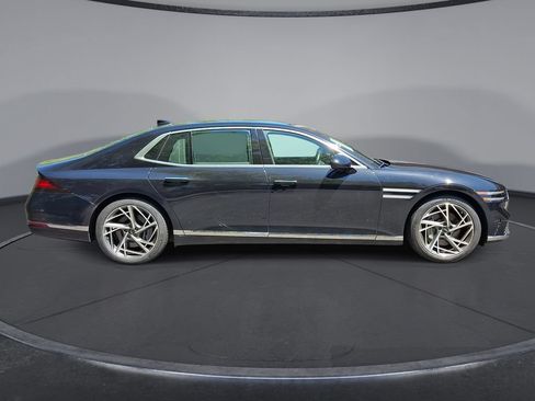 Used 2023 Genesis G90 3.5T AWD/4WD image 32