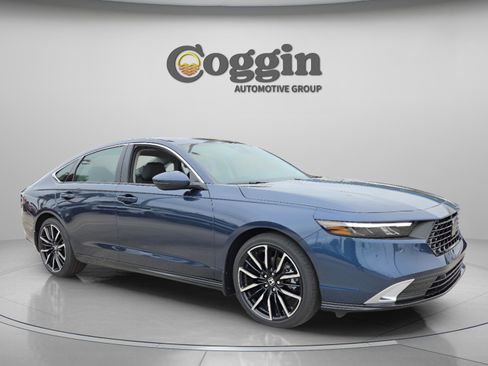 New 2026 Honda Accord Touring image 7