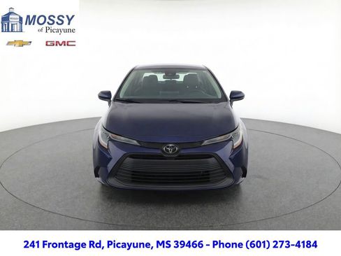 Used 2025 Toyota Corolla LE image 7