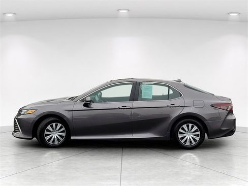 Used 2023 Toyota Camry LE image 7