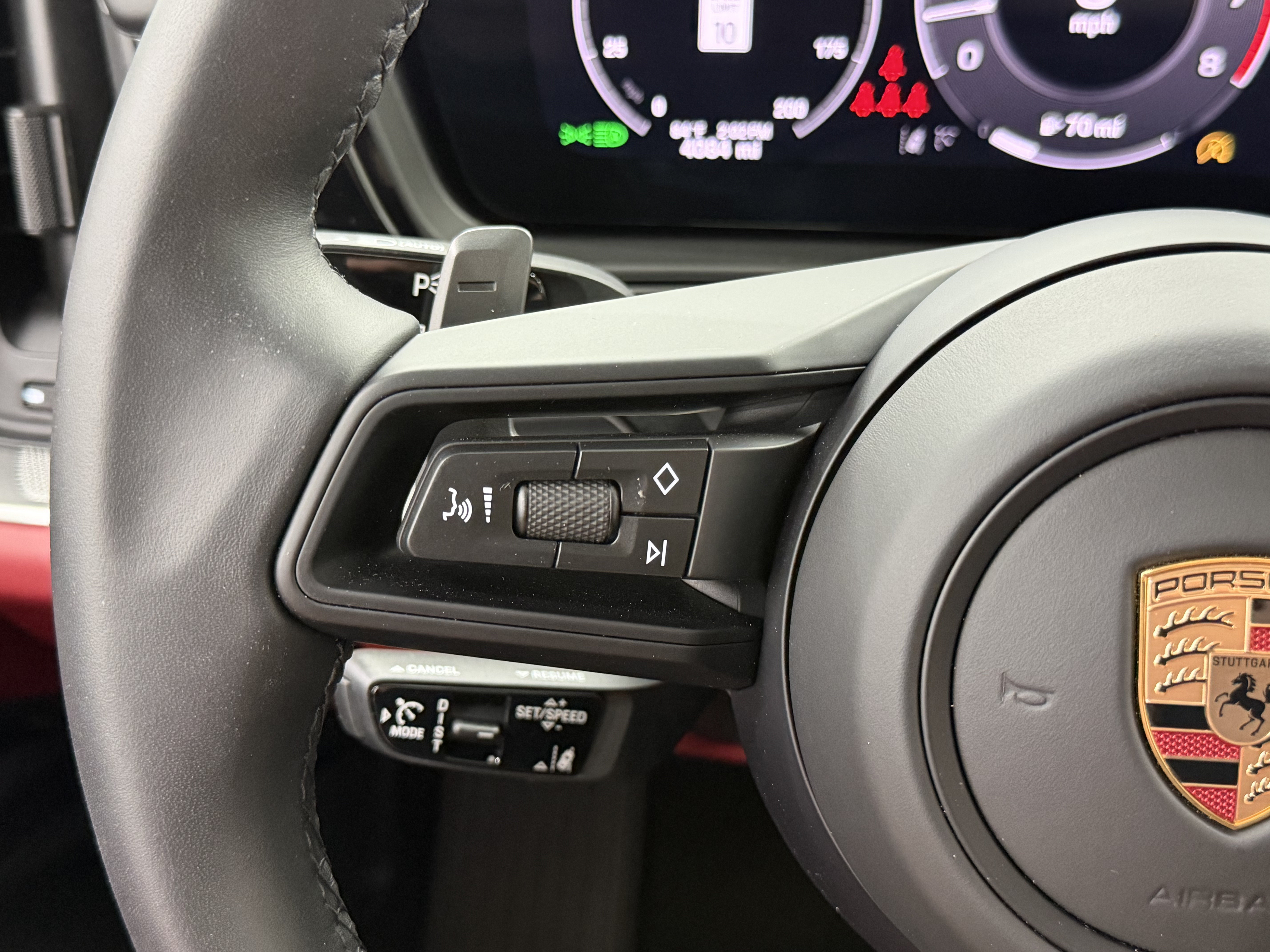 Used 2025 Porsche Cayenne S AWD/4WD image 46