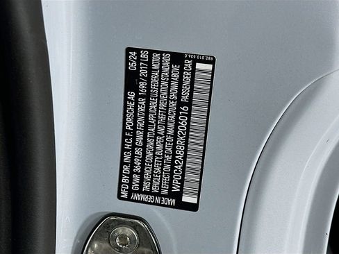 Used 2024 Porsche 718 Boxster image 31