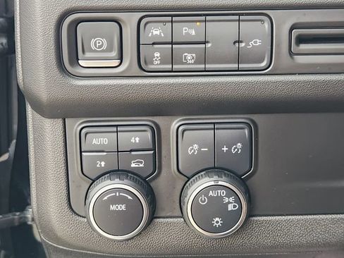 Used 2022 Chevrolet Tahoe RST w/ Sport Performance Package image 21