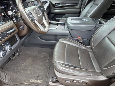 Used 2021 GMC Yukon XL Denali RWD image 6