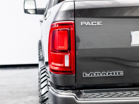 Used 2025 RAM 2500 Laramie image 19