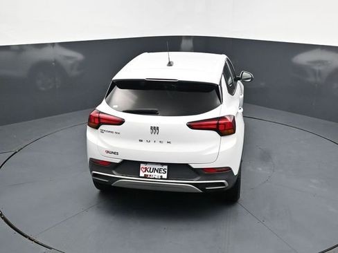 Used 2025 Buick Encore GX Preferred AWD/4WD image 39