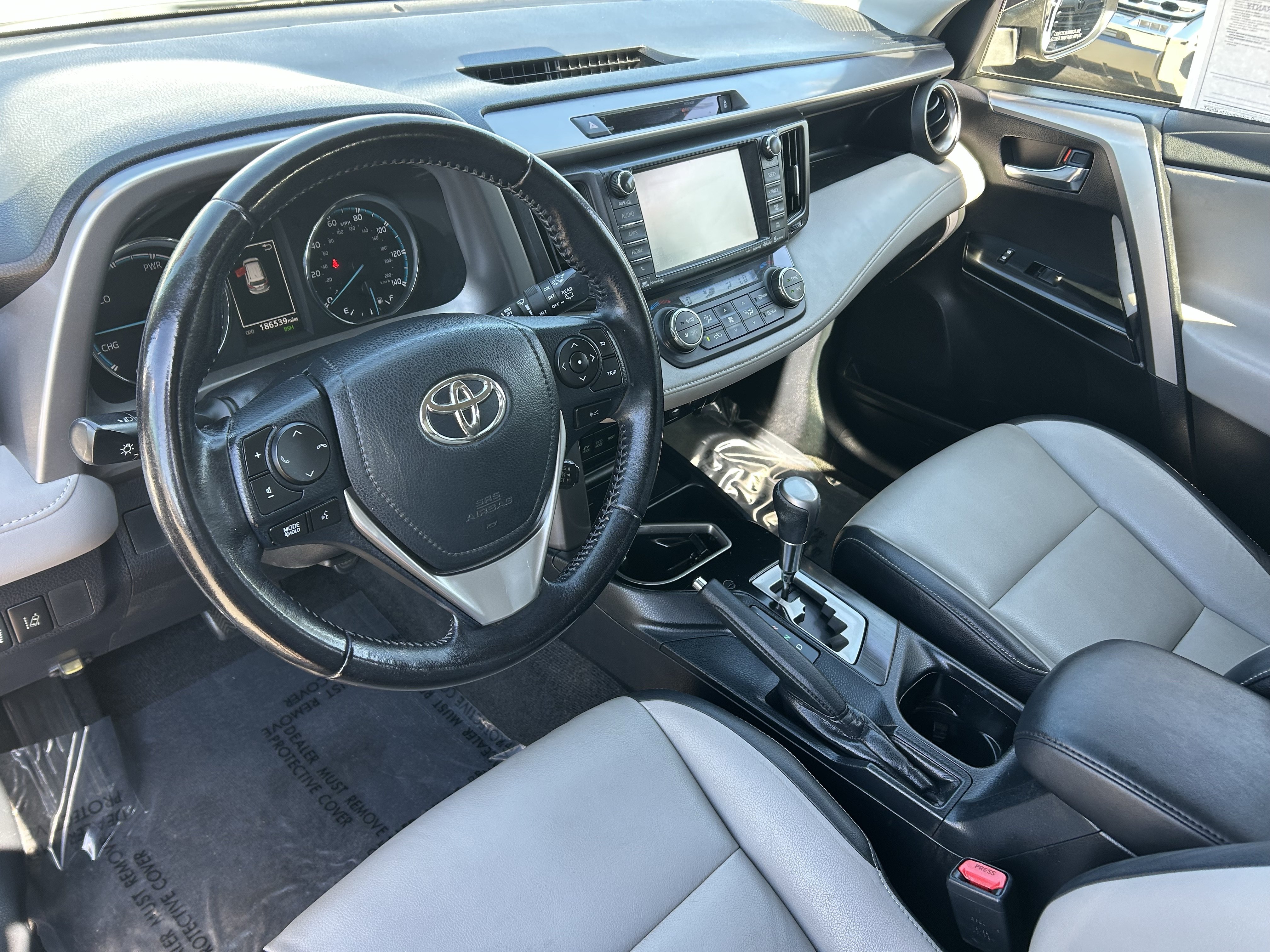 Used 2016 Toyota RAV4 Limited w/ Advanced Technology Package AWD/4WD image 19