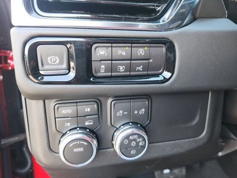 New 2026 GMC Yukon Elevation image 24