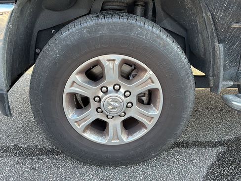 Used 2024 RAM 2500 Big Horn w/ Bed Utility Group image 8