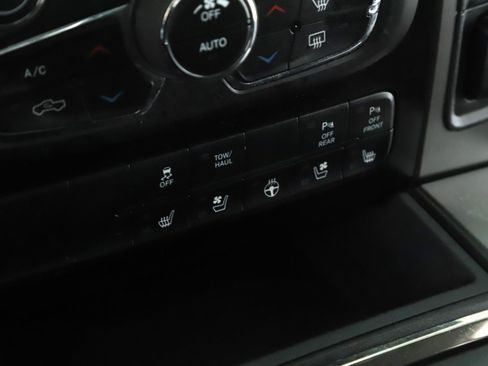 Used 2016 RAM 1500 Sport w/ Black Ram 1500 Sport Group AWD/4WD image 15