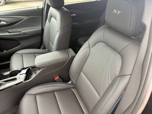 New 2026 Buick Envista Sport Touring w/ Convenience I Package FWD image 11