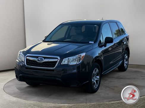 Used 2015 Subaru Forester 2.5i AWD/4WD image 3