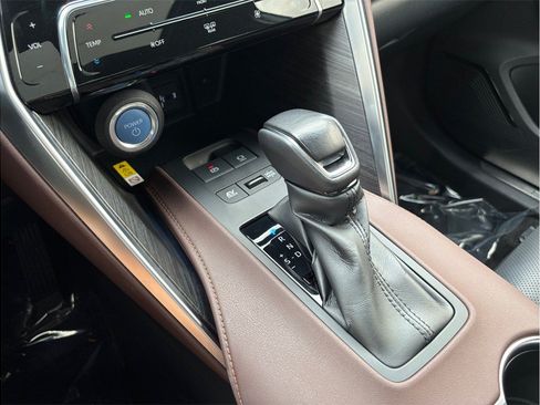 Used 2022 Toyota Venza Limited w/ Advanced Technology Package AWD/4WD image 41