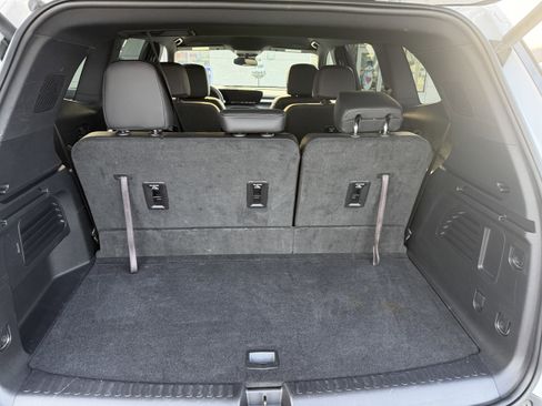 Used 2025 Buick Enclave Preferred image 12