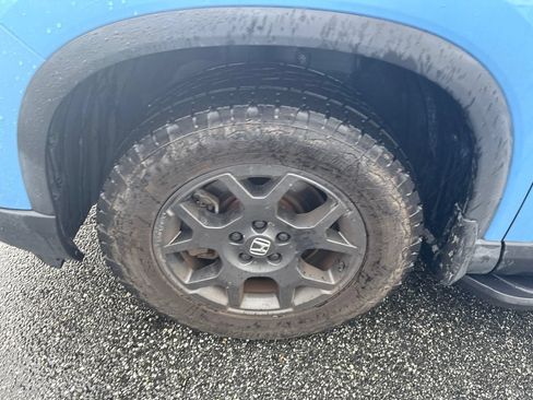 Used 2024 Honda Pilot TrailSport image 12