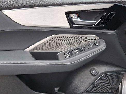 Used 2023 Acura MDX SH-AWD w/ Technology Package image 12