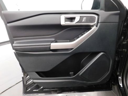 Used 2023 Ford Explorer XLT w/ Equipment Group 202A image 22
