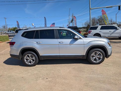 Used 2018 Volkswagen Atlas SE image 4