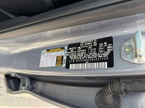 Used 2022 Kia Telluride EX w/ Towing Package image 36