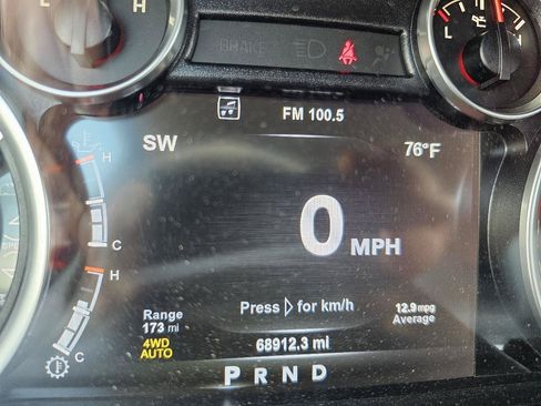 Used 2015 RAM 1500 Laramie w/ Convenience Group AWD/4WD image 16