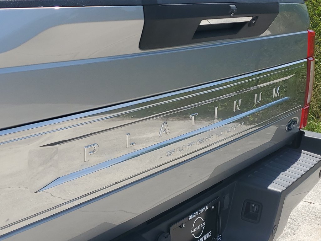 Used 2022 Ford F350 Platinum AWD/4WD image 18