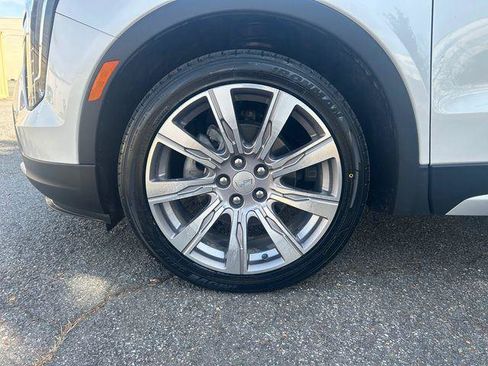 Used 2021 Cadillac XT4 Premium Luxury AWD/4WD image 16