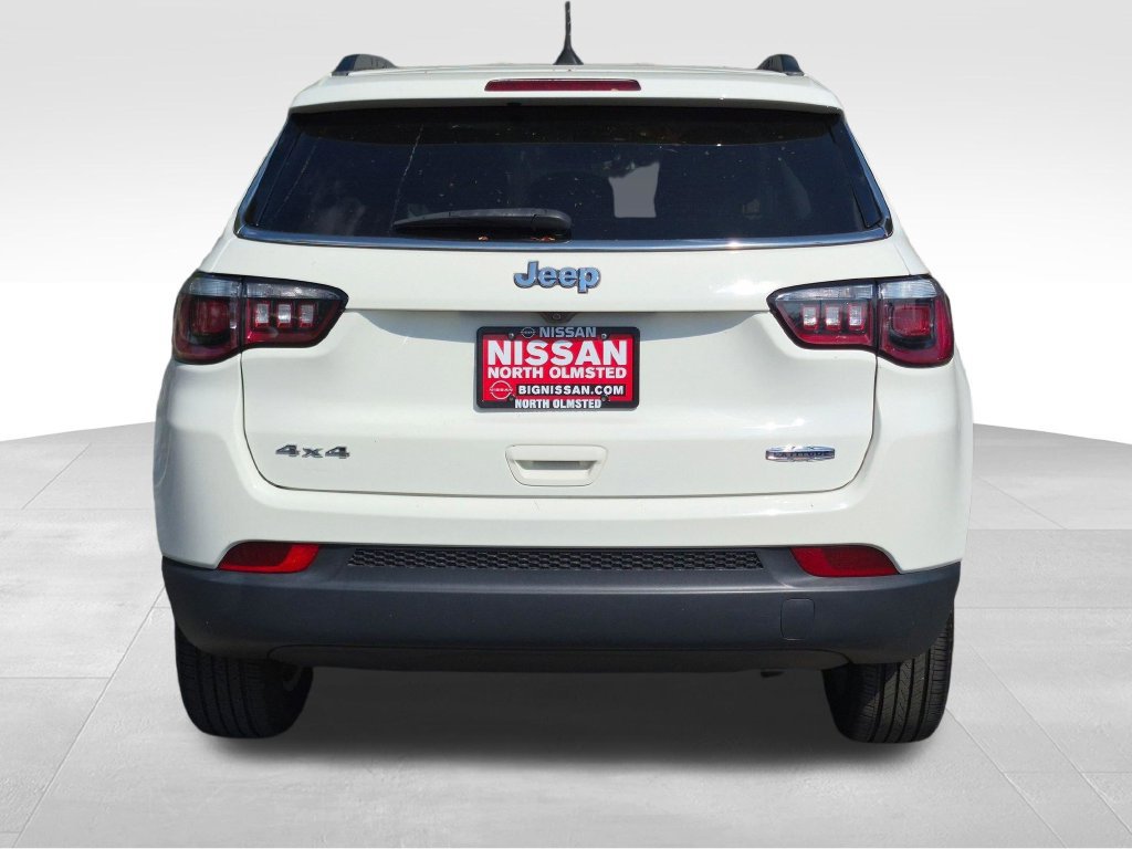 Used 2019 Jeep Compass Latitude w/ Popular Equipment Group AWD/4WD image 9